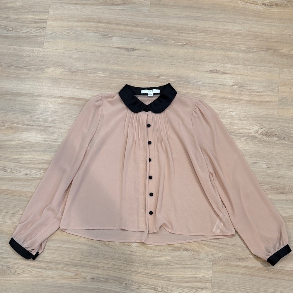 Forever 21 Blush Pink Blouse with Black Contrast Collar